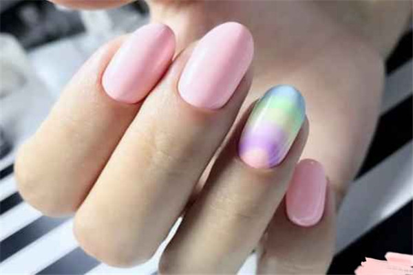 水性指甲油对人体有危害吗，水性指甲油和油性指甲油的区别