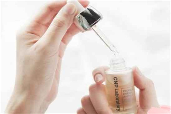 cnp蜂胶精华液好用吗，cnp蜂胶精华液作用功效