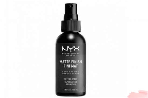 普通的补水喷雾可以定妆吗，定妆喷雾水光好还是哑光好