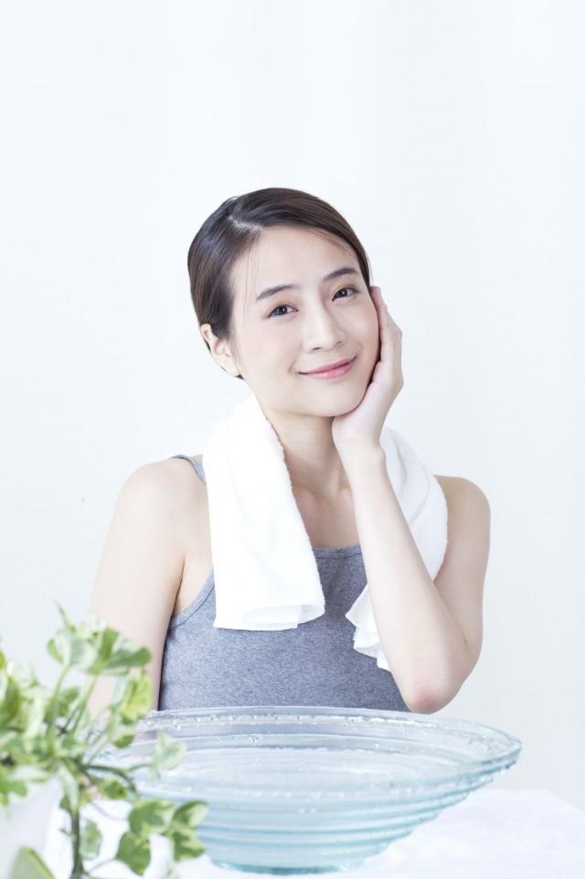 面部深层清洁多久做一次，，面部深层清洁合适的周期