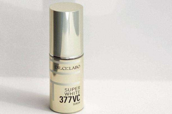 城野医生377美白淡斑精华每次用多少合适，城野医生377美白淡斑精华使用方法