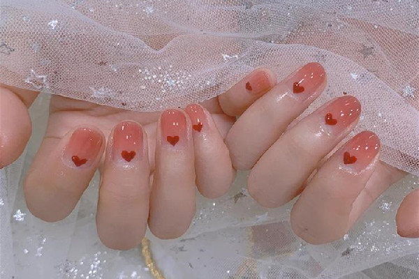 穿戴甲怎么量尺寸，穿戴甲贴上为什么来回动