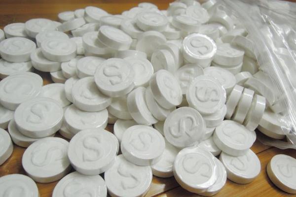 压缩面膜可以天天敷脸吗，压缩面膜可以用水直接泡吗