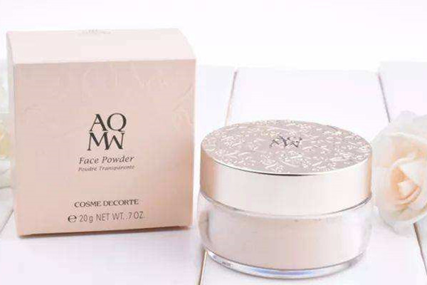 蜜粉在哪个步骤用，蜜粉的正确用法