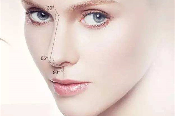 隆鼻怎么选择适合自己的，隆鼻用假体的好还是自体软骨好