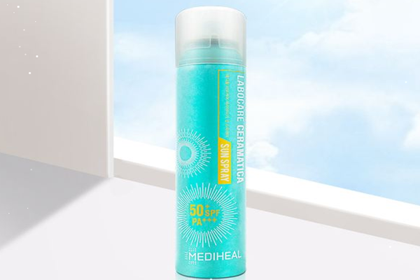 防晒喷雾是直接喷脸上吗，防晒喷雾要不要提前喷