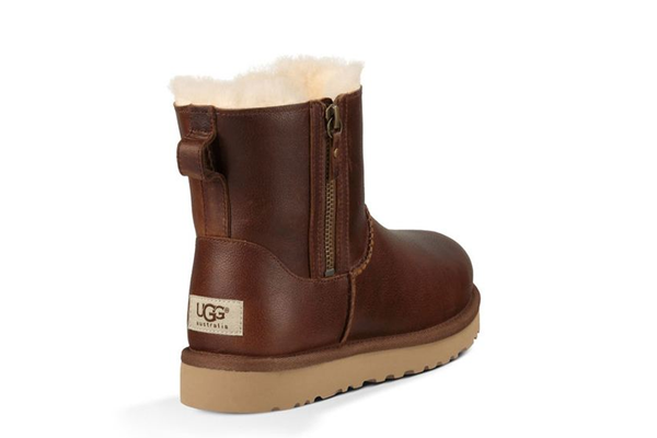 雪地靴可以跑步吗，雪地靴臭味怎么去除