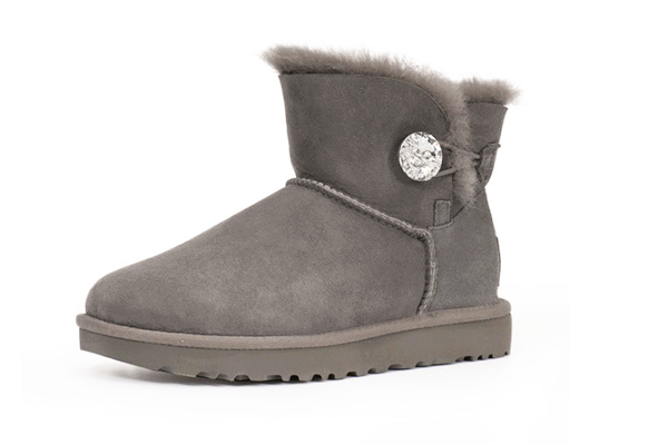 雪地靴能不能水洗，雪地靴能不能用洗衣机洗