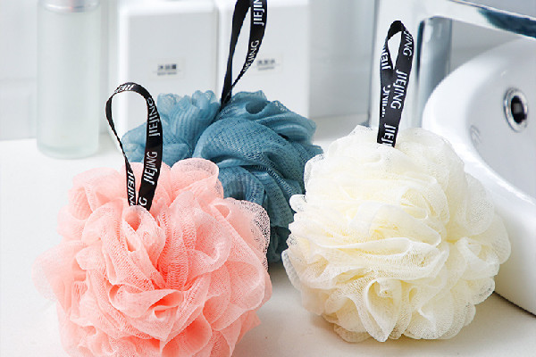 沐浴球的捆扎方法，沐浴球为什么能打出泡沫