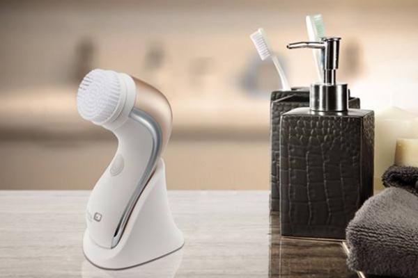 洁面仪的正确使用方法，洁面仪的作用与功效