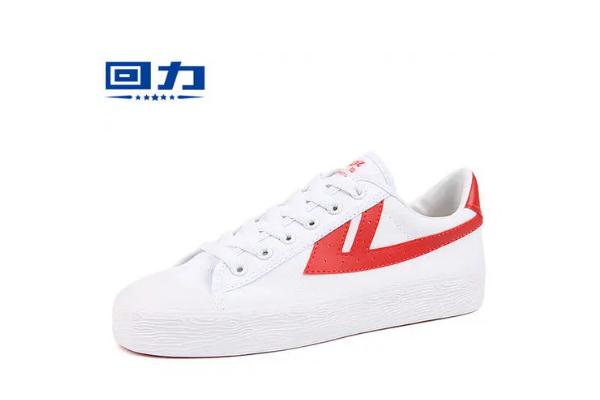 回力小白鞋怎么刷才能刷干净，回力小白鞋会越穿越大吗