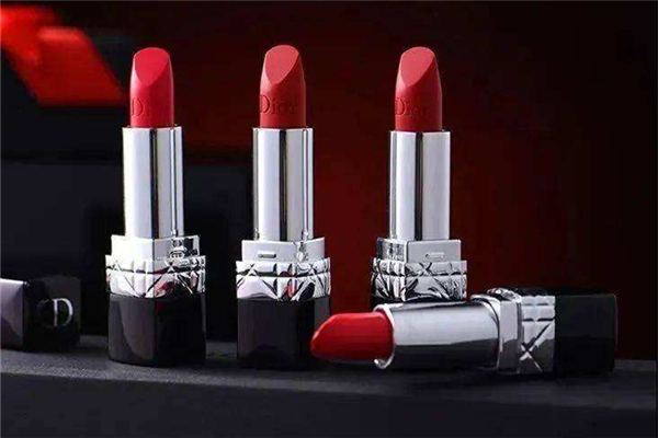 迪奥口红好不好用，迪奥口红会掉色吗
