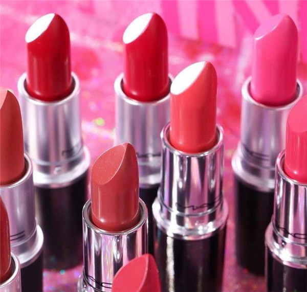 2022唇膏唇彩推荐，M.A.C 全新烟粉子弹派对