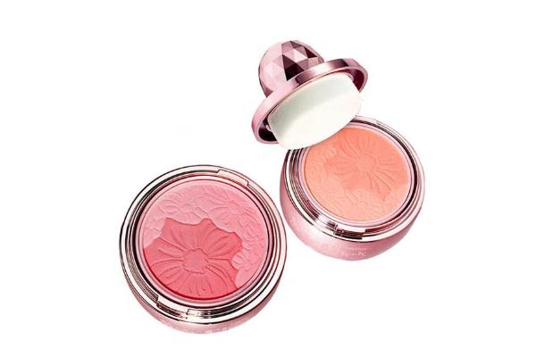 腮红是哑光的好还是珠光的好，腮红有什么颜色