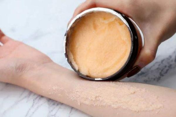 去角质对黑头有效吗，去角质对闭口粉刺有效果吗