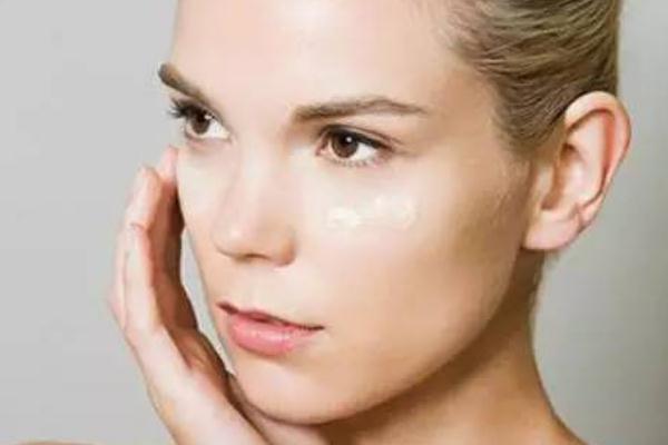 去角质要先卸妆吗，去角质要多久一次