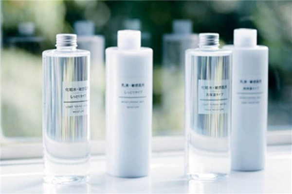 收敛水是化妆水吗，收敛水什么意思