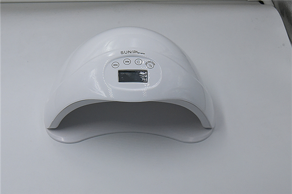 美甲灯多少瓦比较好，美甲灯瓦数越大越好吗