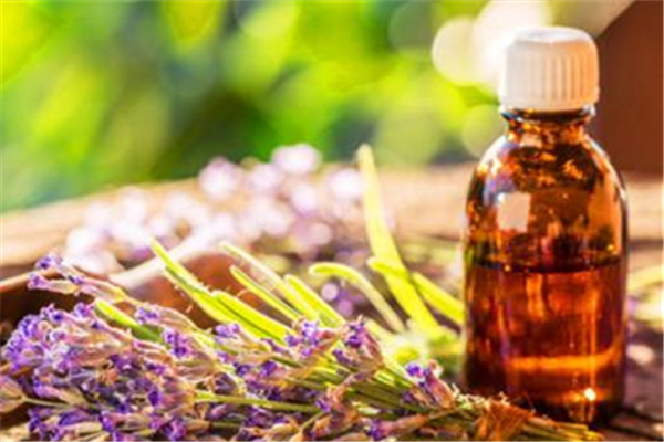薰衣草精油要避光吗，薰衣草精油去疤痕真的有效果吗