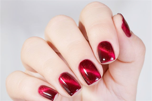 猫眼美甲要用专门的指甲油吗，猫眼美甲要做多久