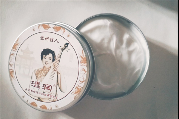 雪花膏干了用什么稀释，雪花膏干了还能用吗