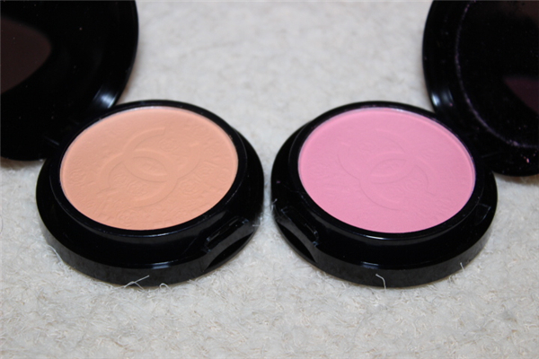 腮红是粉状好还是膏状好，腮红买多少钱合适