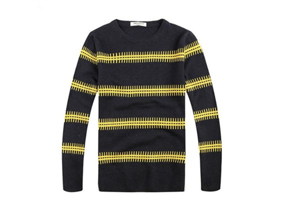 羊毛衫有味道正常吗，羊毛衫有味道怎么办