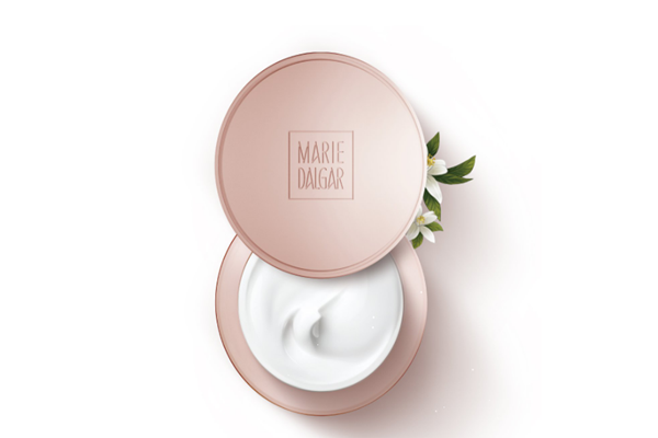 素颜霜需不需要卸妆，素颜霜怎么卸干净