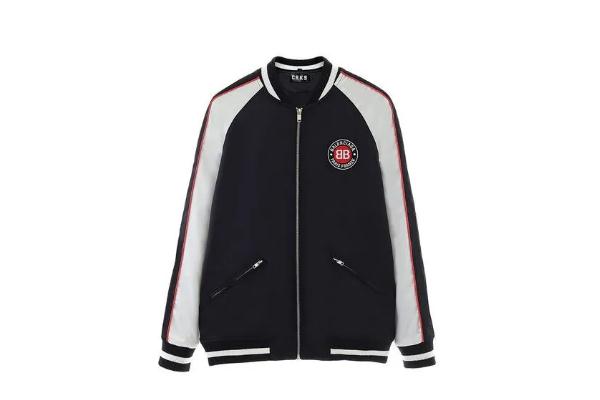 棒球服里面搭配什么衣服，棒球服品牌有哪些牌子