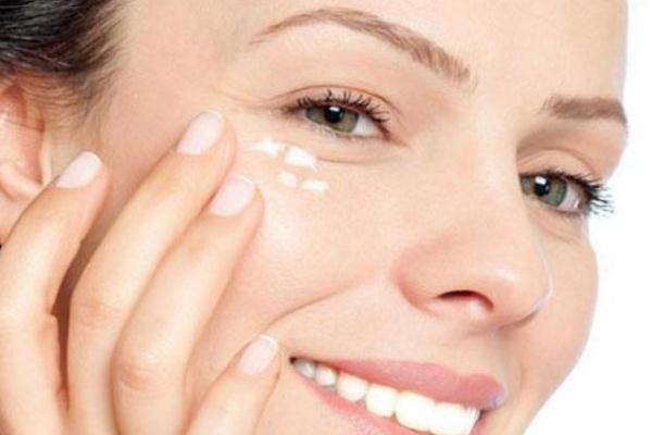 眼部细纹可以热敷吗，眼部细纹能淡化吗