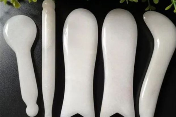 面部拨筋可以天天做吗，面部拨筋多久做一次合适