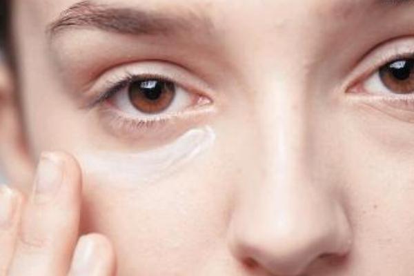 眼袋是脾虚引起的吗，眼袋是哪个经络堵塞