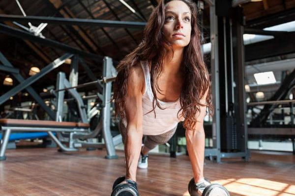 练马甲线最有效的动作，练马甲线会影响长高吗