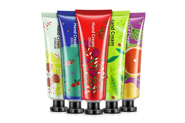 护手霜可以淡化手纹吗，护手霜有美白效果吗