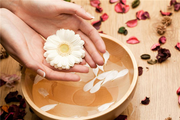 手部细纹多怎么改善，手部细纹多什么原因