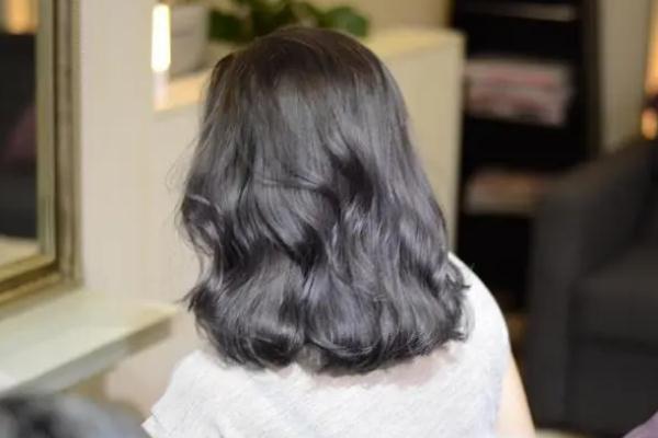 冷烫会不会很快就变直，冷烫伤头发吗