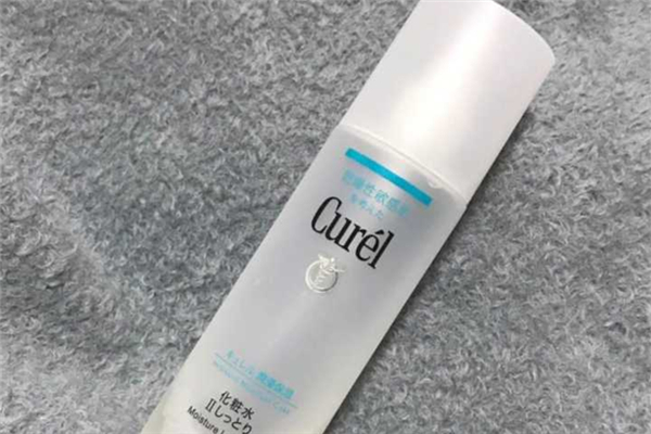 珂润护肤品敏感肌能用吗，珂润护肤品含有酒精吗