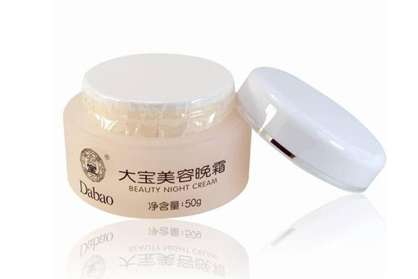 晚霜是面霜吗，晚霜和面霜有什么区别