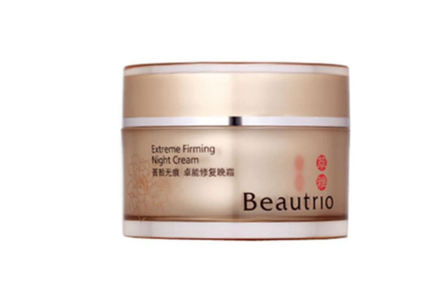 晚霜是睡觉前用吗，晚霜正确使用方法