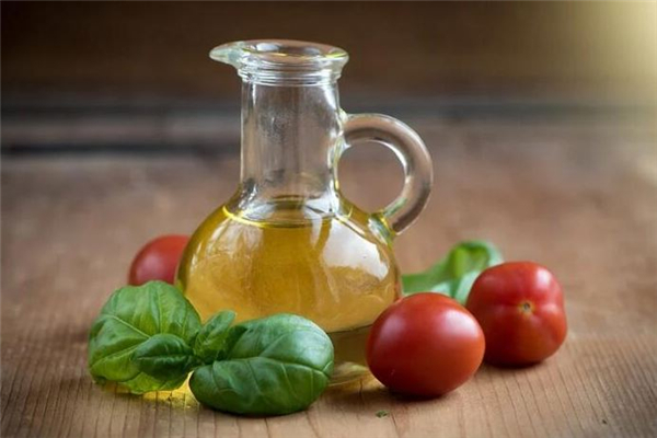 橄榄油可以去除妊娠纹吗，橄榄油怎么涂抹去妊娠纹