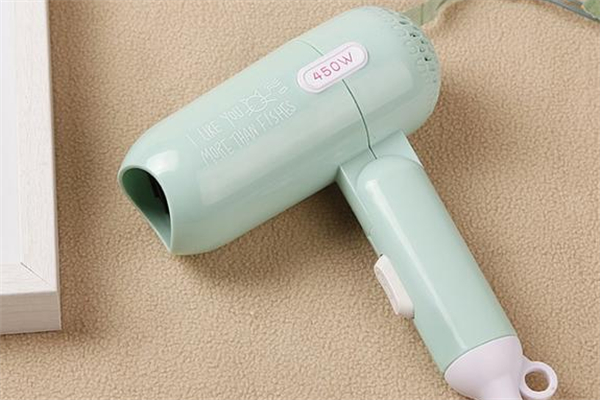 吹风机负离子和水离子哪个好，吹风机买什么功能的好