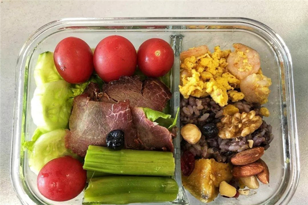 减脂餐会导致气血不足吗，减脂餐会导致月经不来吗