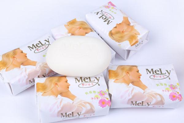 舒肤佳香皂可以洗脸吗，舒肤佳香皂洗脸好吗