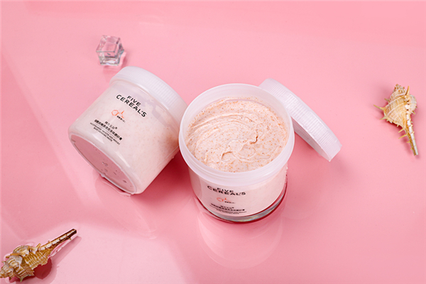 鸡皮肤用磨砂膏有用吗，鸡皮肤用什么磨砂膏