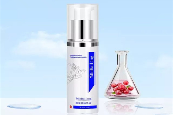 熊果苷能和a醇一起用吗，熊果苷对皮肤有什么作用