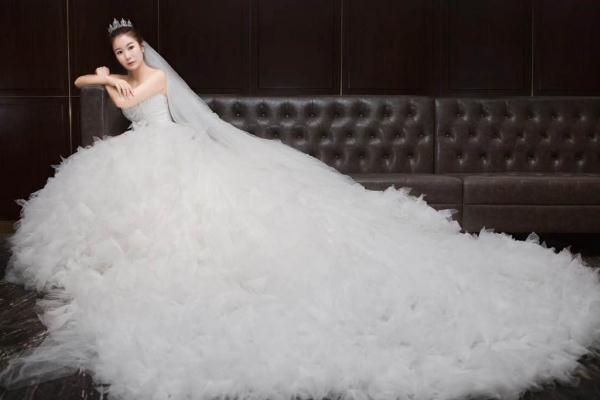 婚纱可以改小吗，婚纱对于女生很重要吗