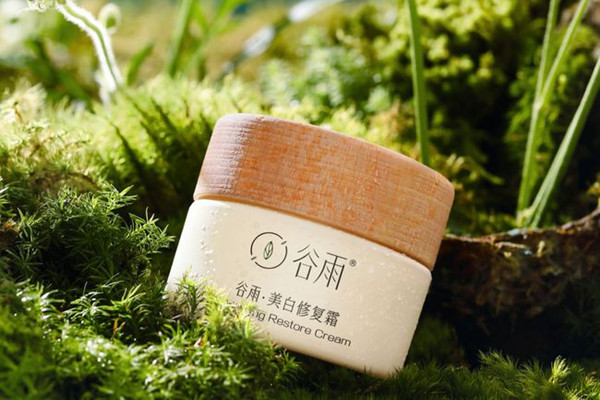 谷雨小奶罐能美白吗，谷雨小奶罐面霜成分