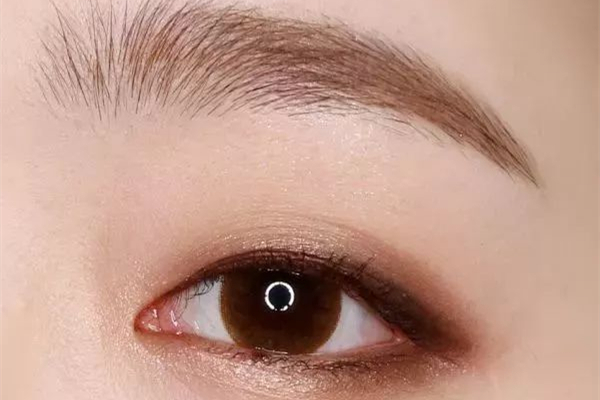 双眼皮手术会影响视力吗，双眼皮手术对眼睛有伤害吗