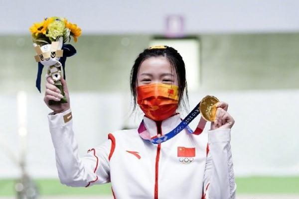 杨倩的珍珠美甲，美甲要做多久