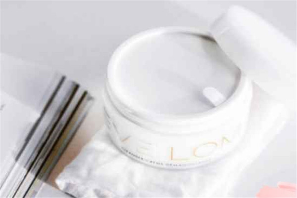 evelom卸妆膏保质期多久，evelom卸妆膏适合年龄